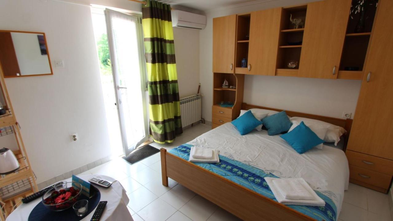 Apartment Kreslin Vantacici Luaran gambar