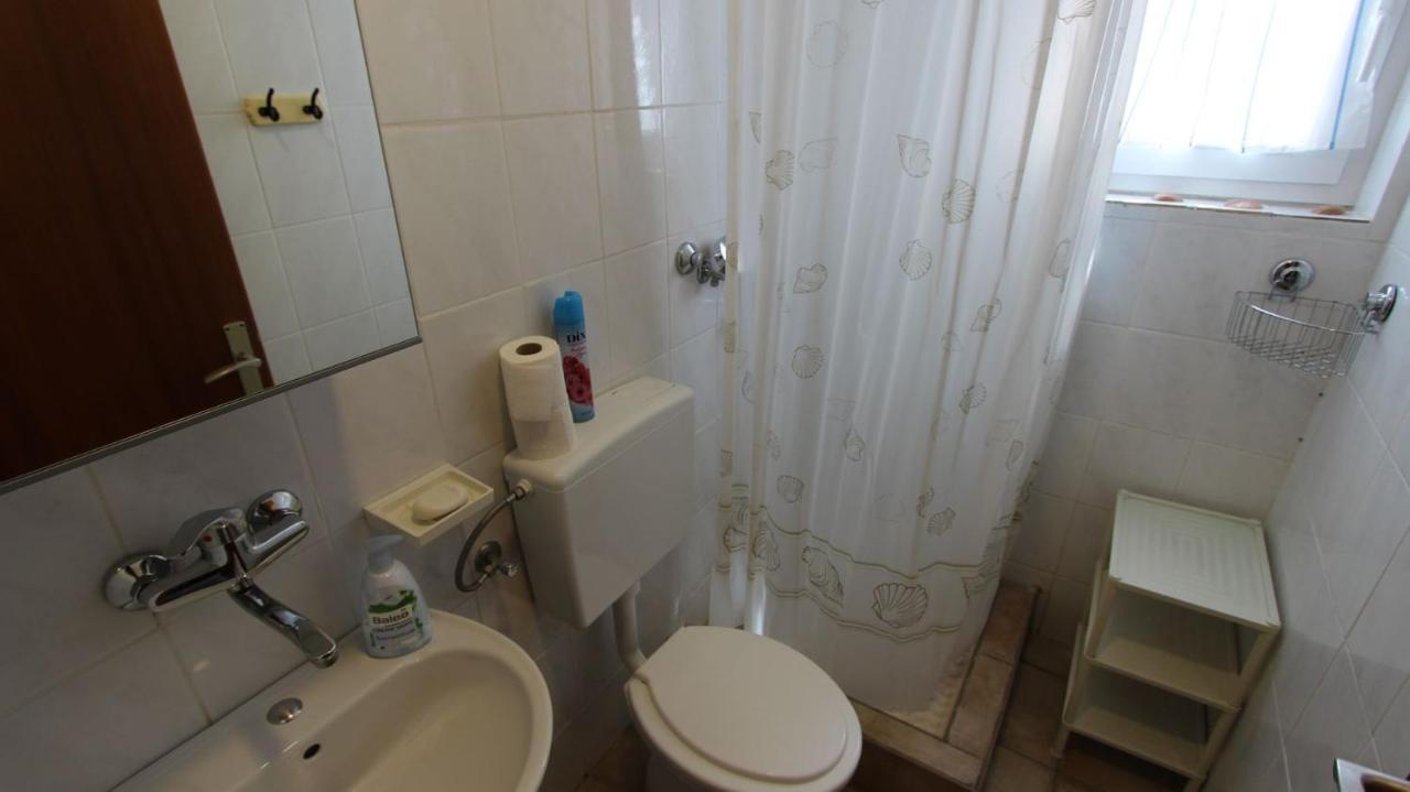 Apartment Kreslin Vantacici Luaran gambar